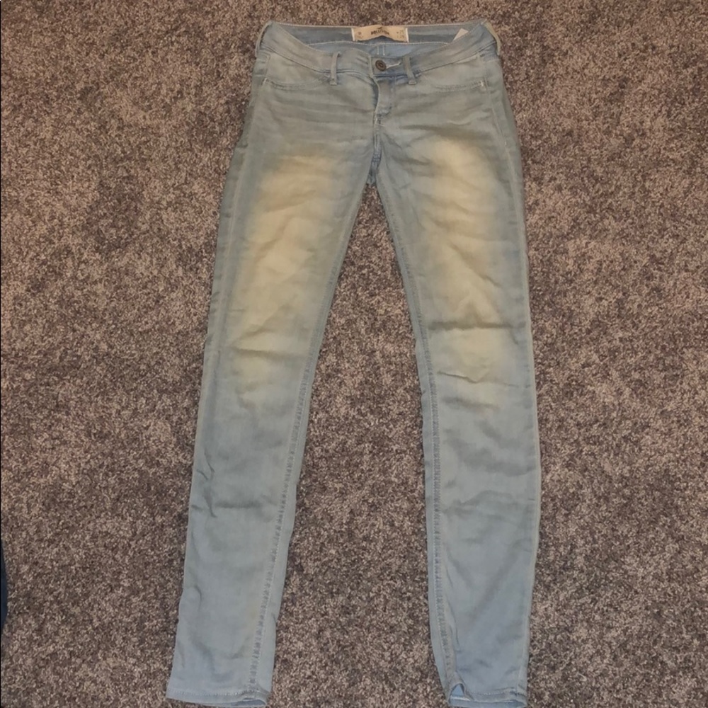 Low-rise jeans